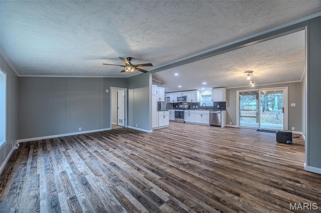 25305 County Rd MM-335 Lebanon, MO 65536 - Photo 8 of 33