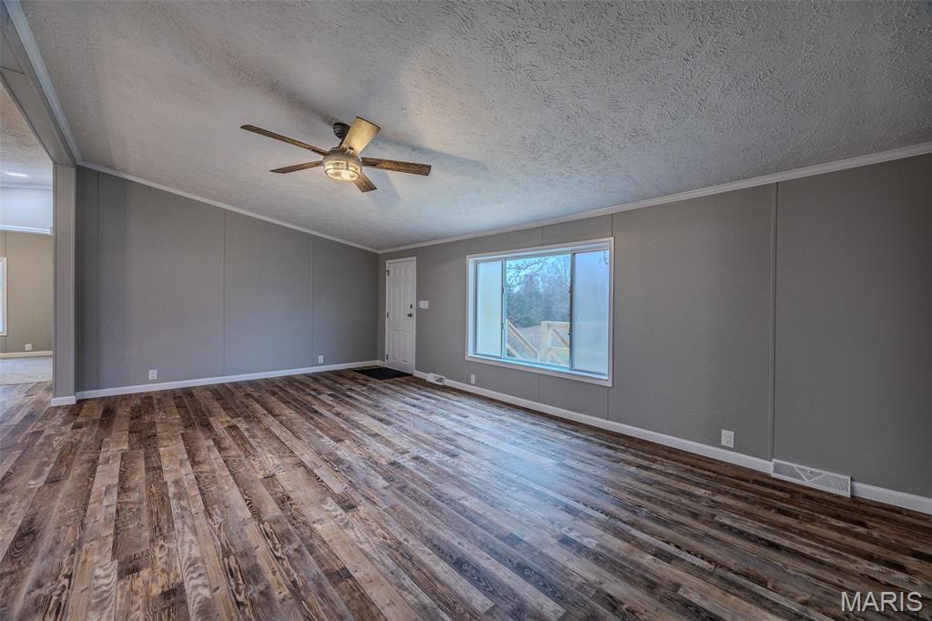 25305 County Rd MM-335 Lebanon, MO 65536 - Photo 10 of 33