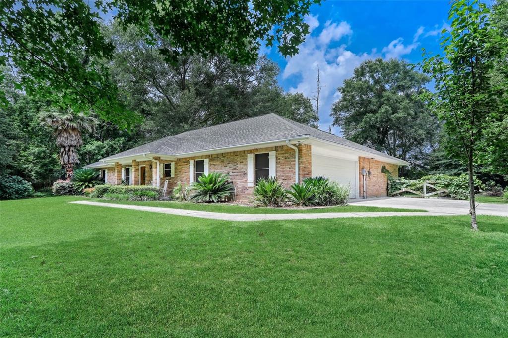 21217 Smith Road Covington, LA 70435 - Photo 2 of 17 Gallery Image 2
