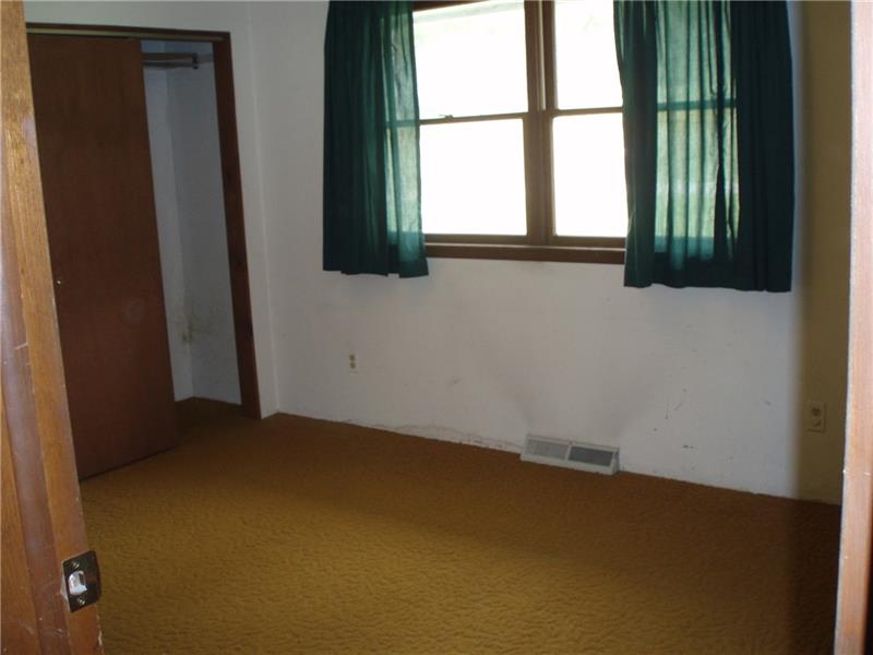 810 Bagdad Road Leechburg, PA 15656 - Photo 10 of 17 2nd Bedroom