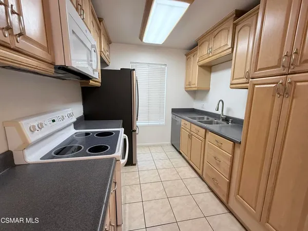 $3,100 | 1782 Orinda Court, Thousand Oaks, CA 91362