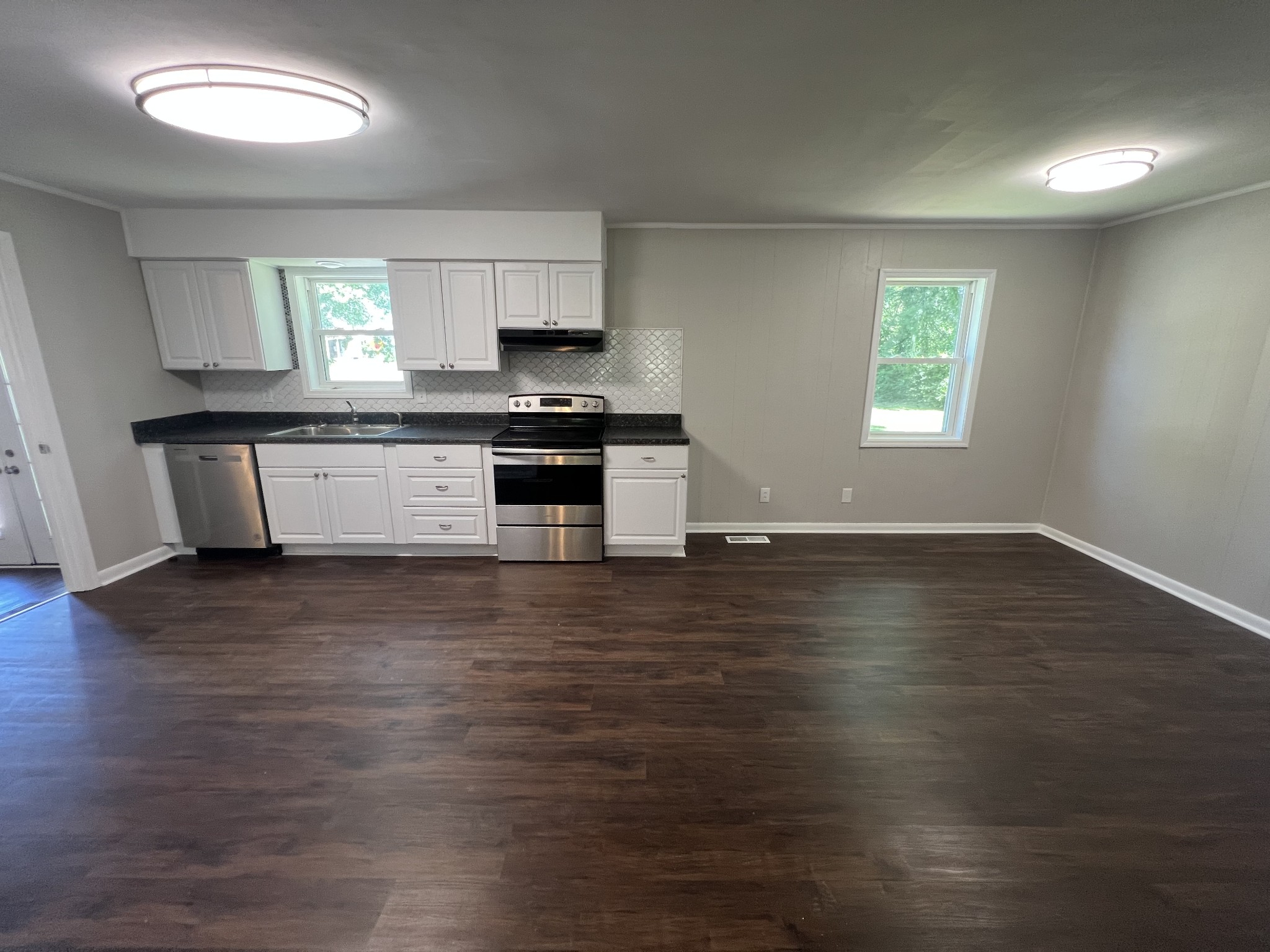 1846 Patrick Road Pulaski, TN 38478 - Photo 7 of 26 a kitchen with stainless steel appliances a refrigerator sink and stove