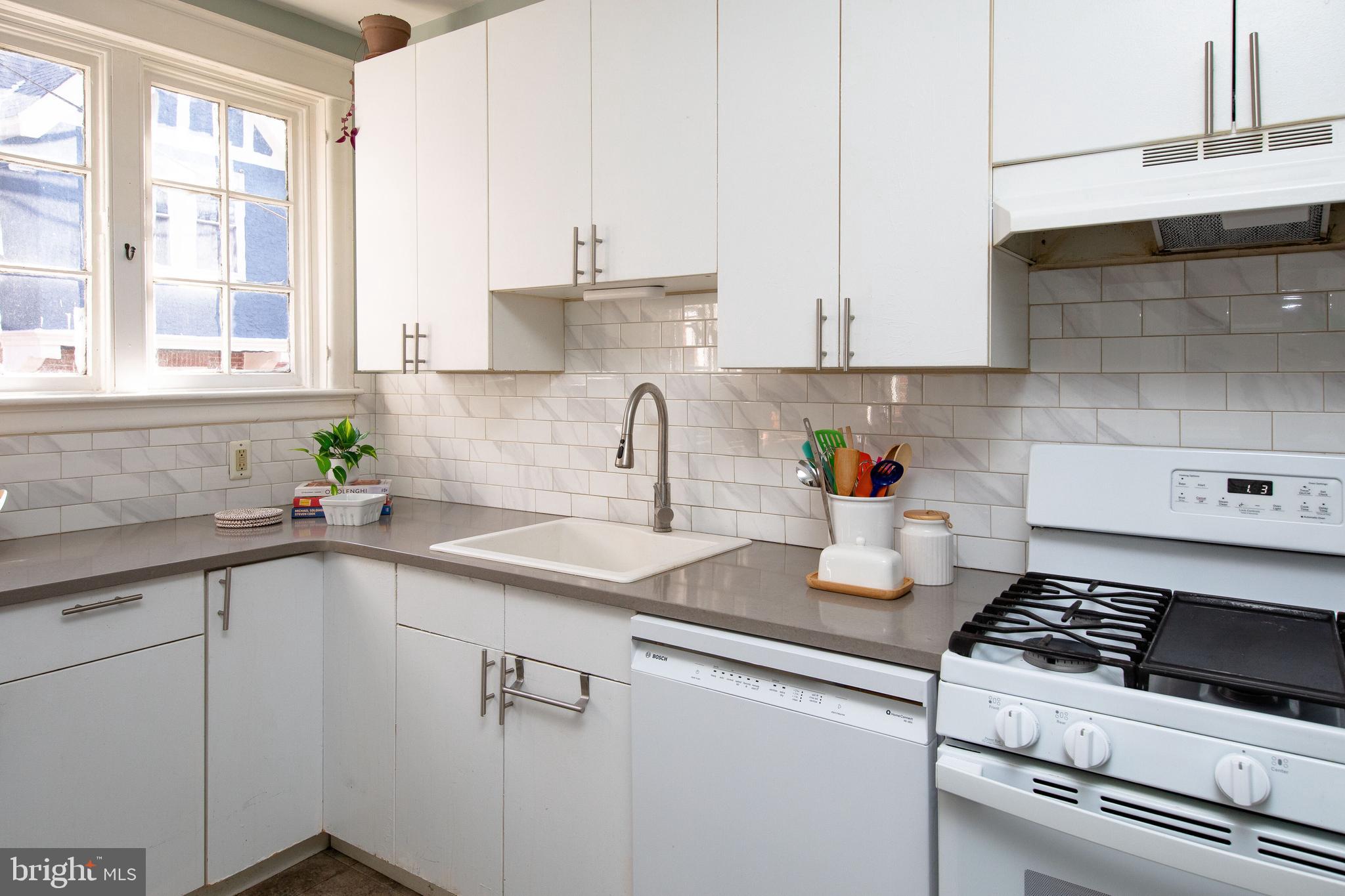 108 Roumfort Road Philadelphia, PA 19119 - Photo 16 of 36 Gallery Image 16