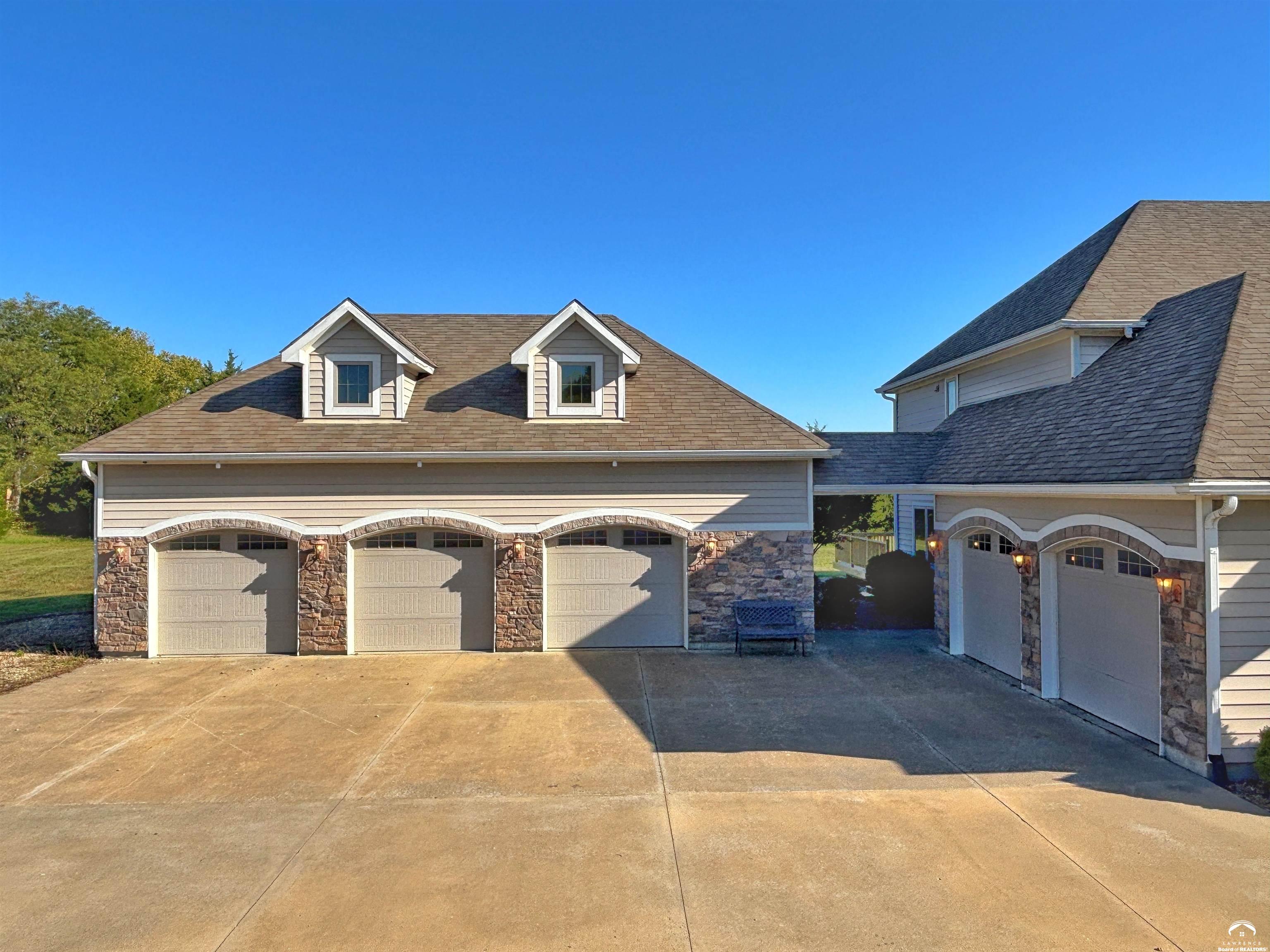 850 North 1663 Road Lawrence, KS 66049 - Photo 4 of 87 Gallery Image 4