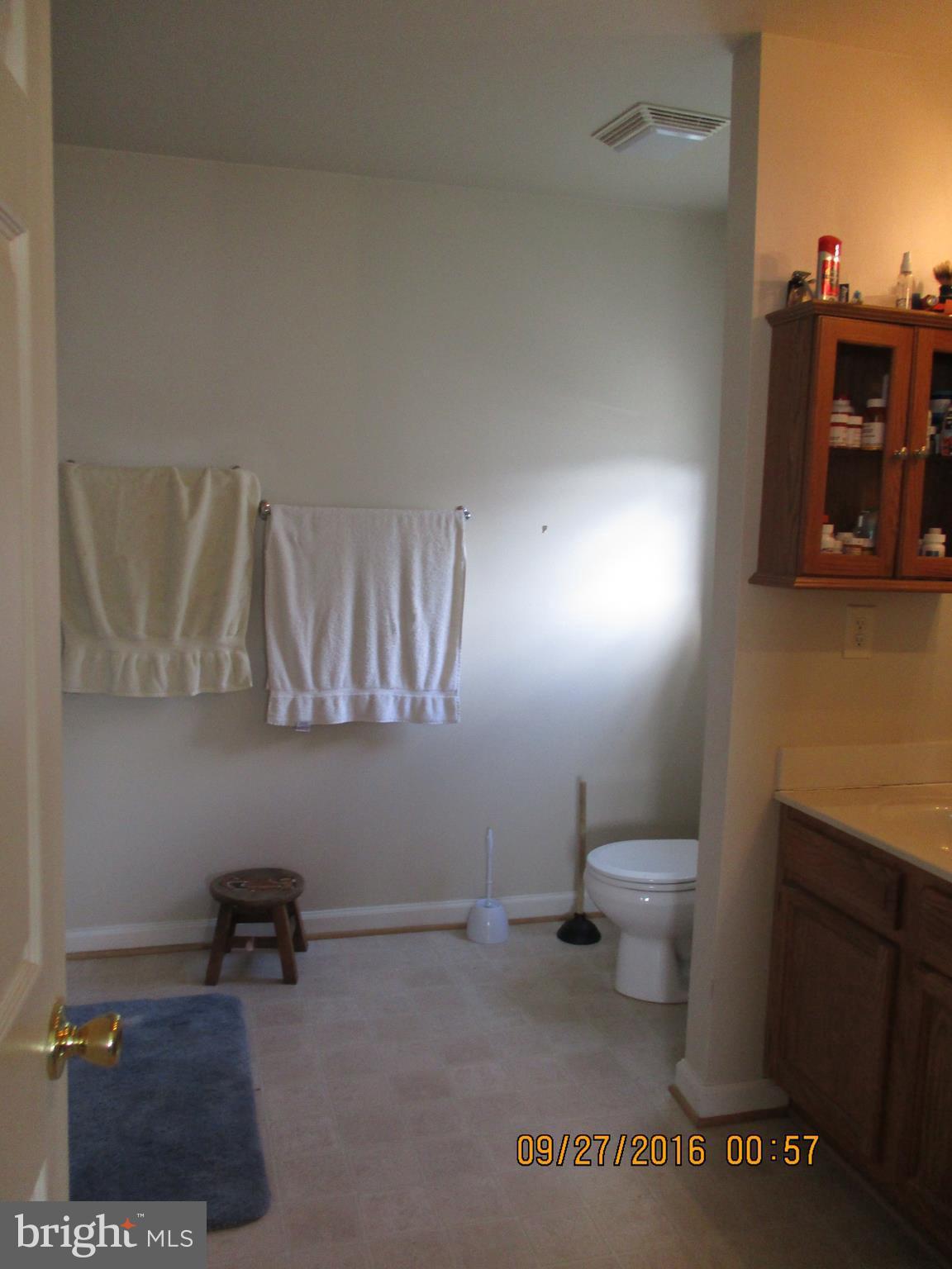 Bedroom (Master)