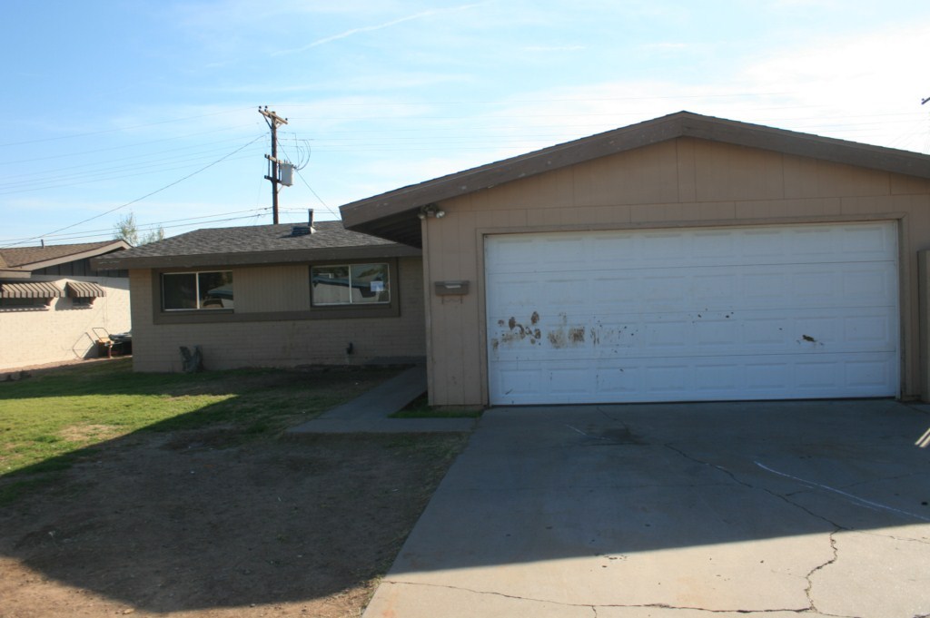 3619 West Ruth Avenue Phoenix, AZ 85051 - Photo 1 of 13 FRONT VIEW