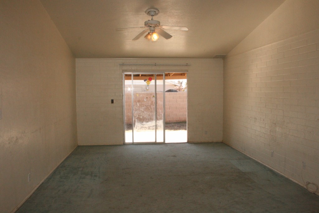 3619 West Ruth Avenue Phoenix, AZ 85051 - Photo 3 of 13 FAMILY ROOM