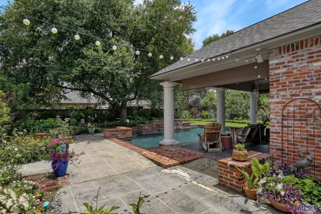$1,175,000 | 18071 North Mission Hills Avenue, Baton Rouge, LA 70810