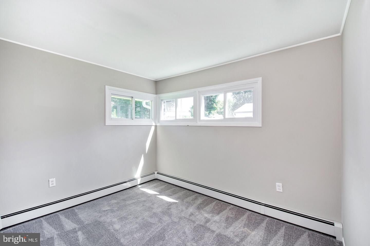 17 Queen Anne Road Levittown, PA 19057 - Photo 12 of 24 Gallery Image 12