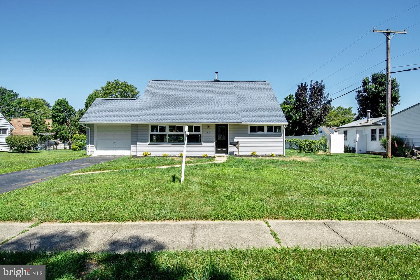 17 Queen Anne Road Levittown, PA 19057 - Photo 22 of 24 Gallery Image 22