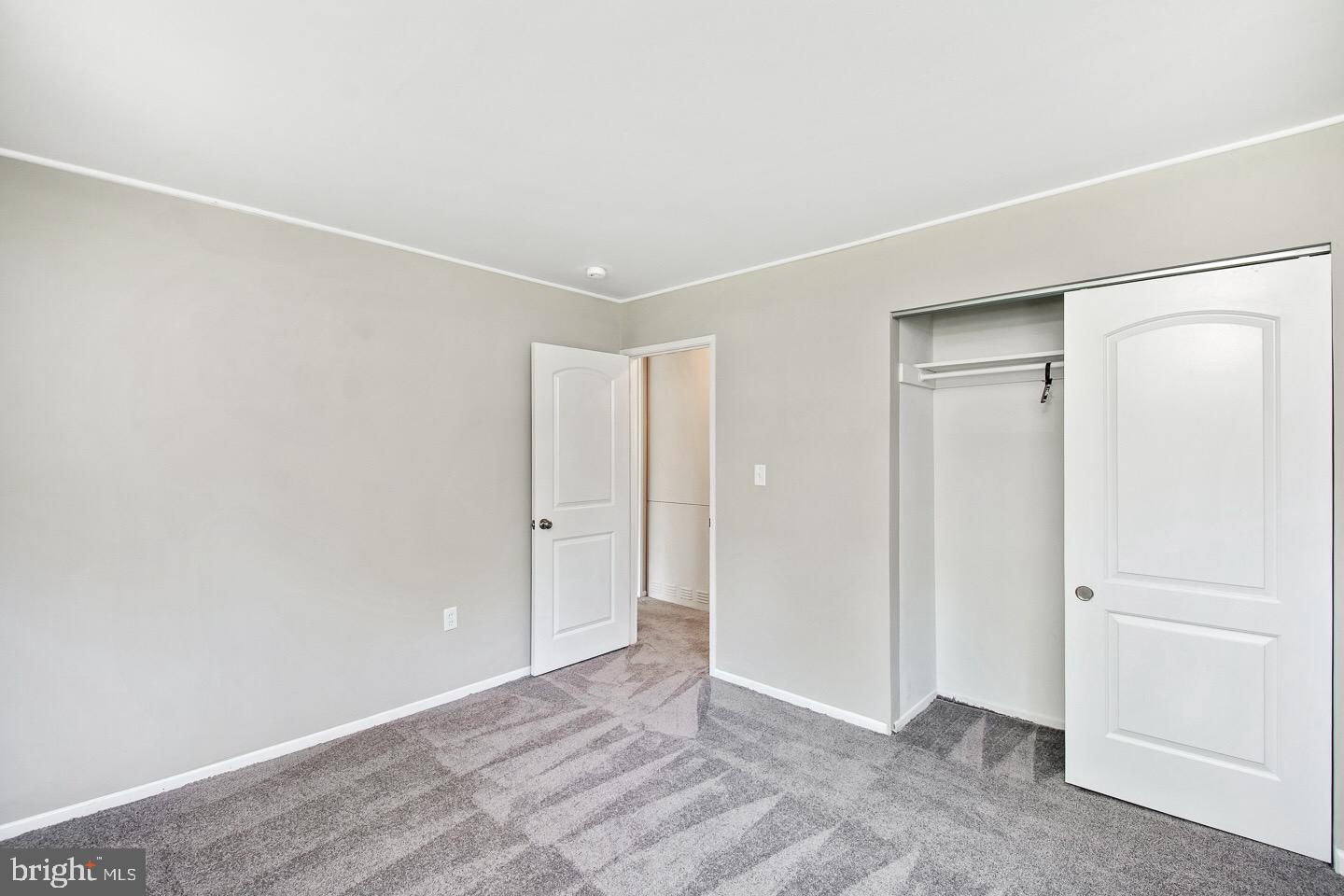17 Queen Anne Road Levittown, PA 19057 - Photo 9 of 24 Gallery Image 9