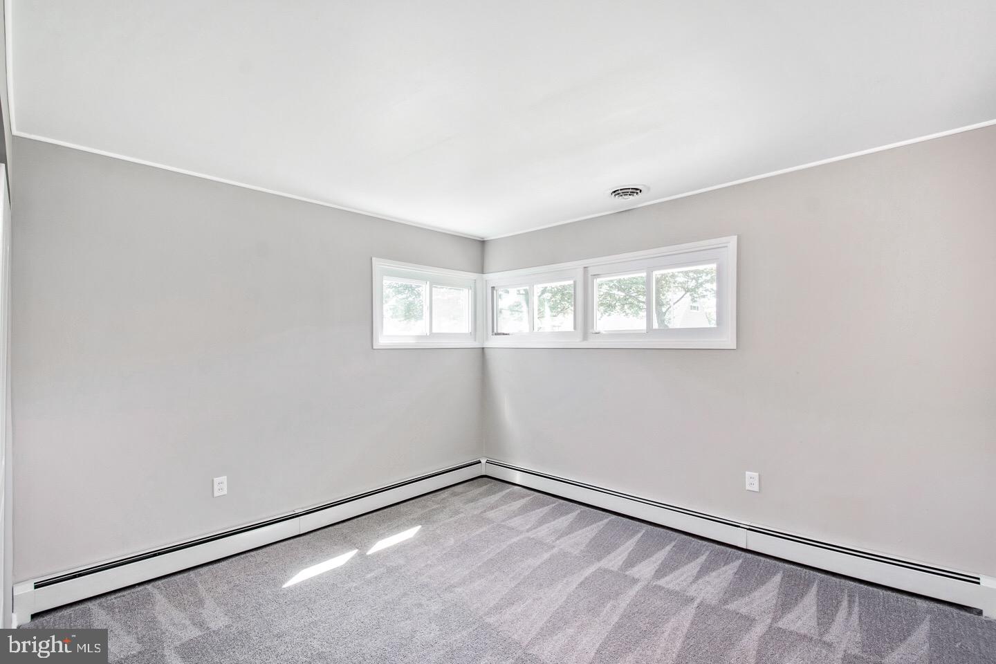 17 Queen Anne Road Levittown, PA 19057 - Photo 10 of 24 Gallery Image 10