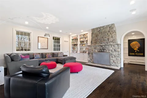 $3,799,000 | 9 Deer Creek Lane, Mount Kisco, NY 10549