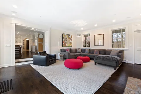 $3,799,000 | 9 Deer Creek Lane, Mount Kisco, NY 10549