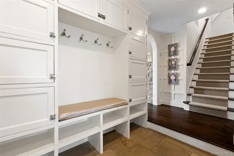 $3,799,000 | 9 Deer Creek Lane, Mount Kisco, NY 10549