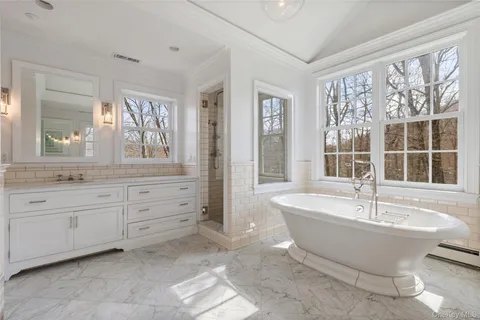 $3,799,000 | 9 Deer Creek Lane, Mount Kisco, NY 10549