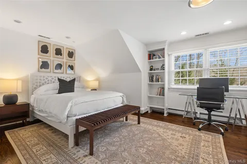 $3,799,000 | 9 Deer Creek Lane, Mount Kisco, NY 10549