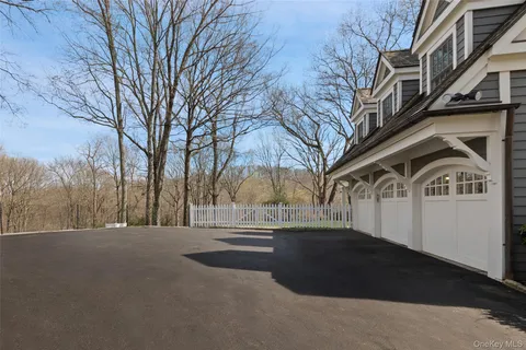 $3,799,000 | 9 Deer Creek Lane, Mount Kisco, NY 10549