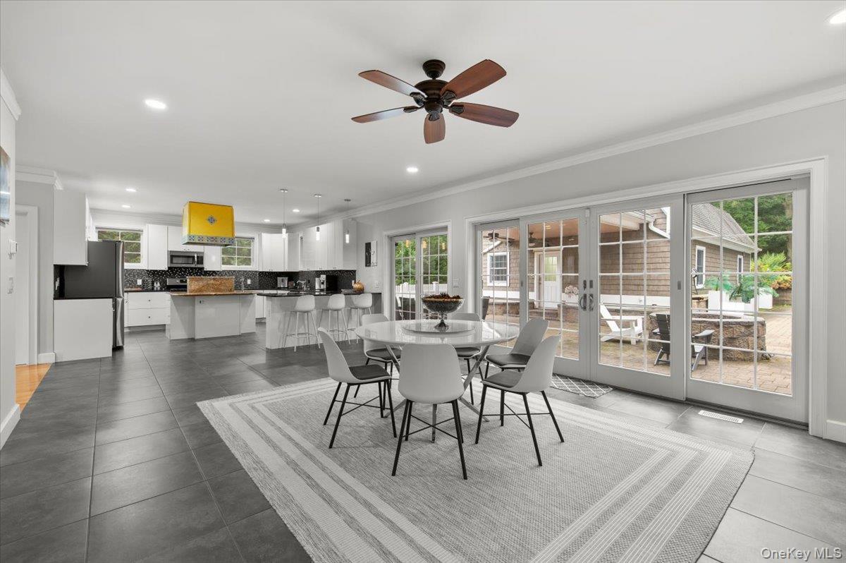33 A Newtown Road Hampton Bays, NY 11946 - Photo 11 of 50 Gallery Image 11