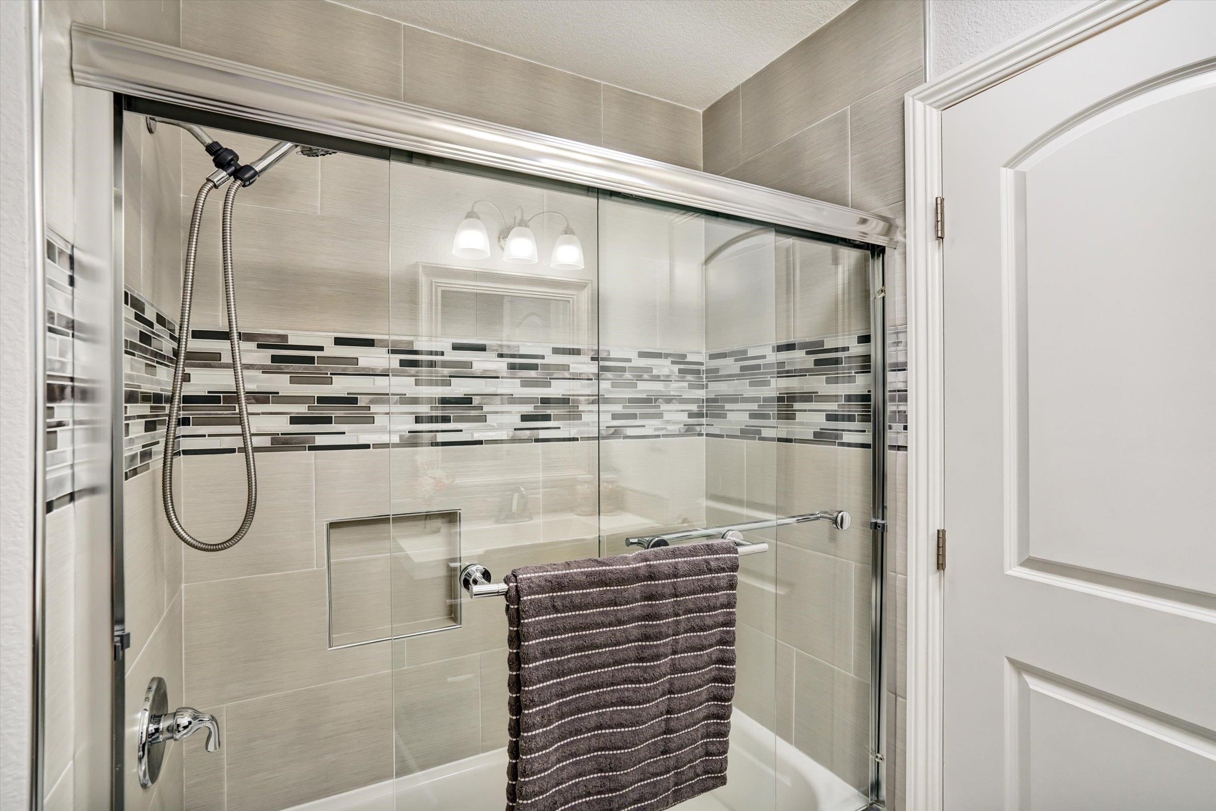 13921 Tahiti Road San Leandro, CA 94577 - Photo 28 of 41