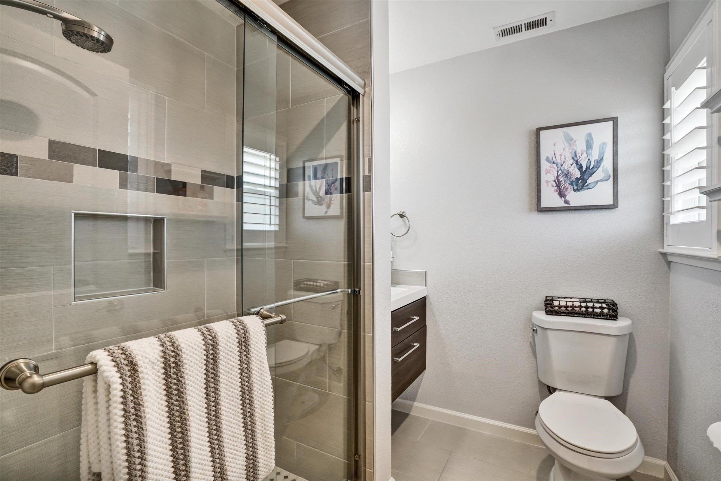 13921 Tahiti Road San Leandro, CA 94577 - Photo 36 of 41