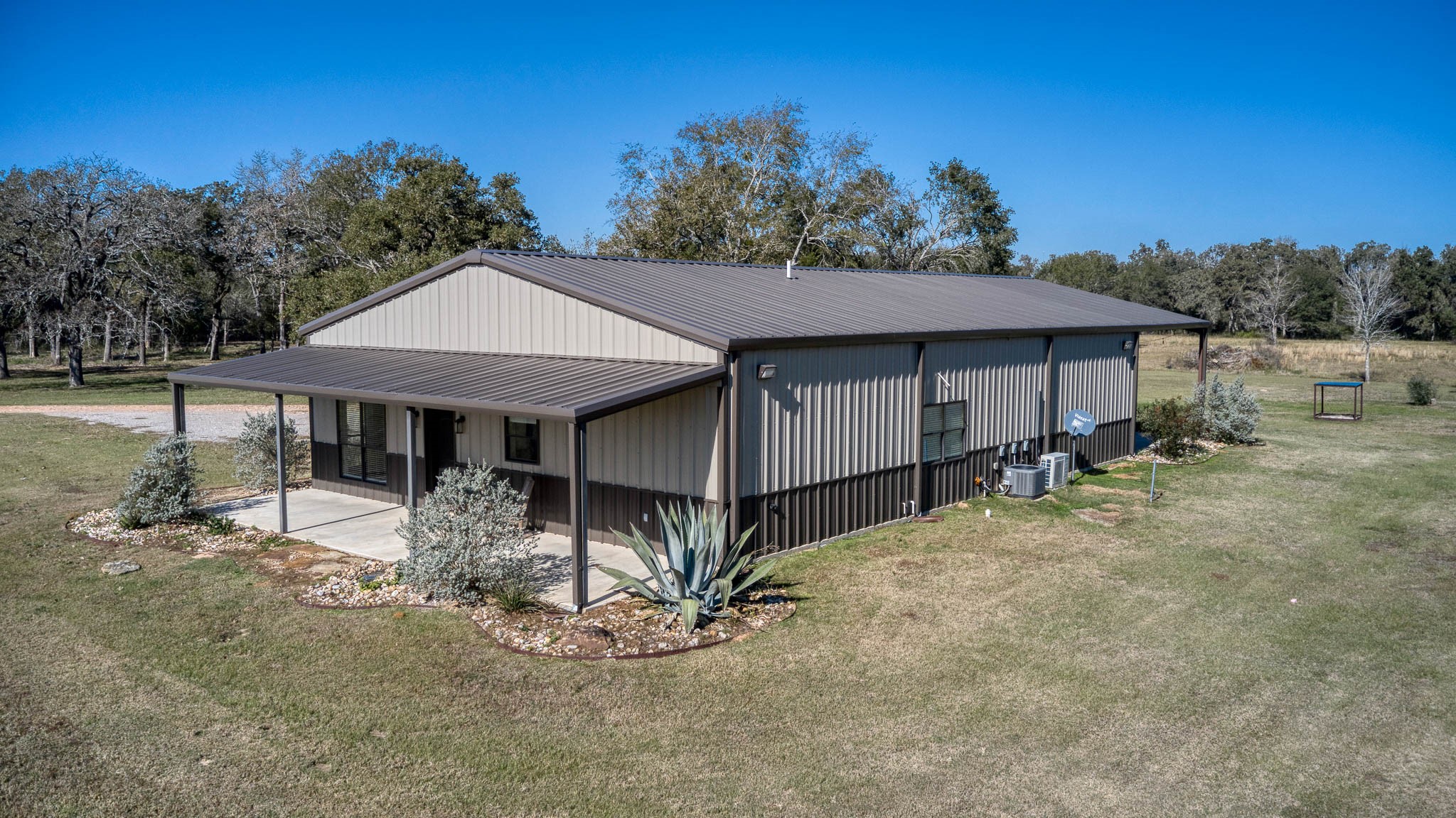 40934 Thomas Lane Hempstead, TX 77445 - Photo 7 of 50 3600 SF under roof.