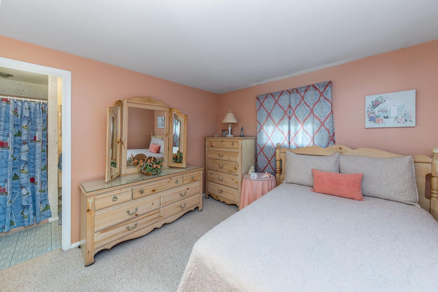 985 East Crescentville Road Springdale, OH 45246 - Photo 26 of 40 Gallery Image 26