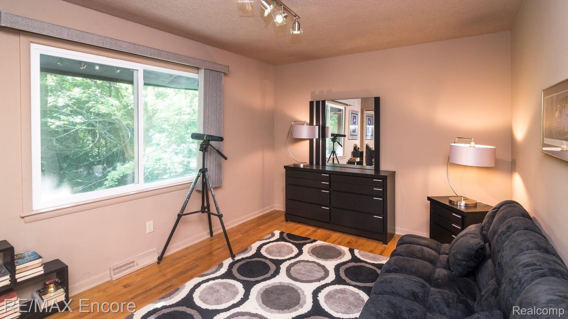 1177 Burnham Road Bloomfield Hills, MI 48304 - Photo 60 of 75 060_29.jpg