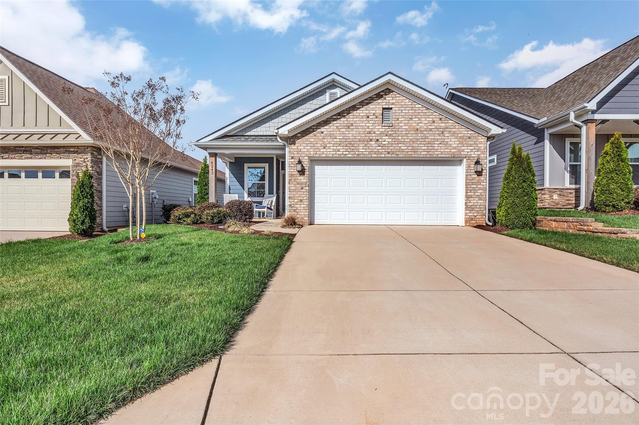 6243 Scuttle Lane Denver, NC 28037 - Photo 3 of 34 a front view of house with yard