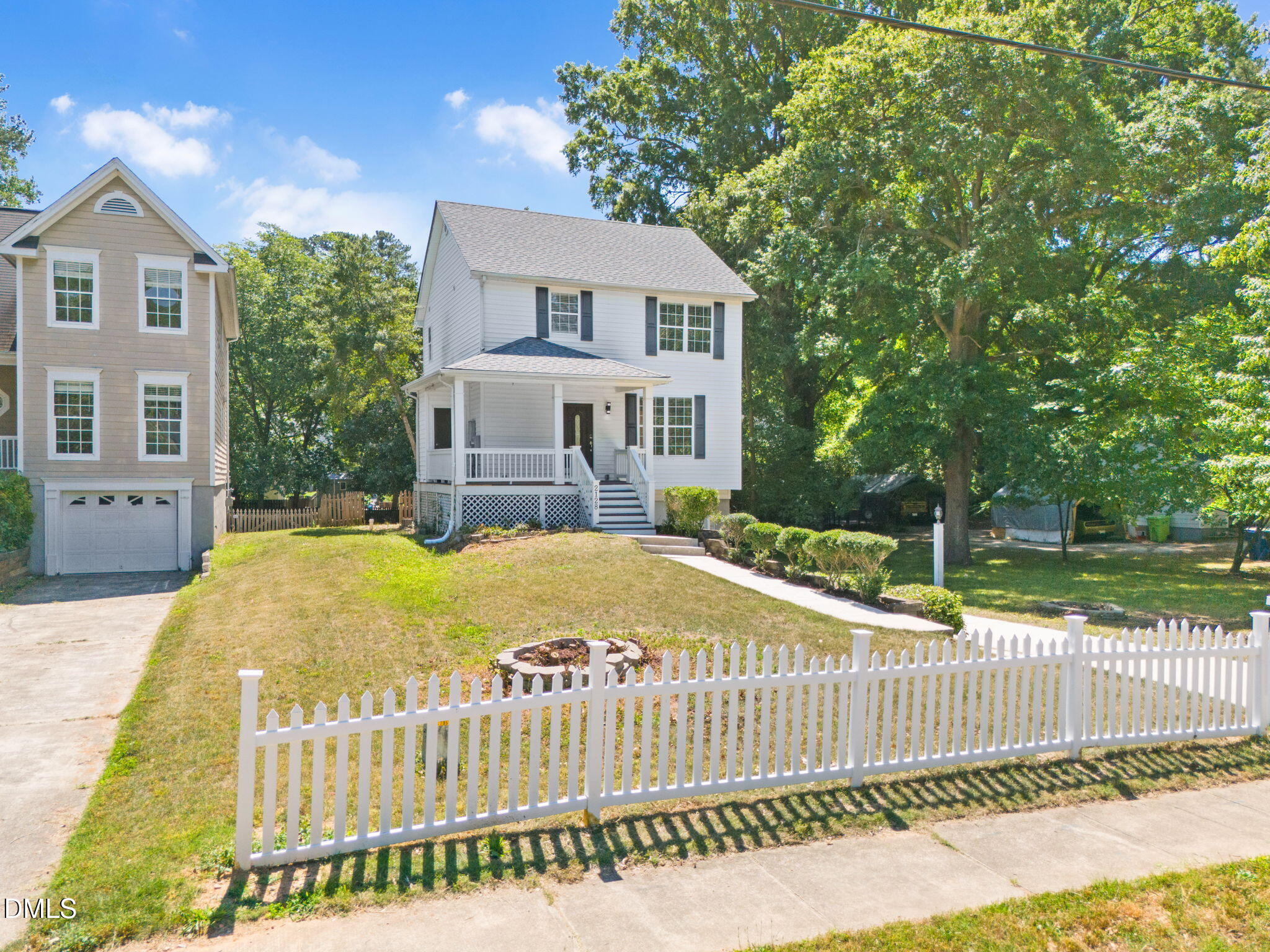2128 Bellaire Avenue Raleigh, NC 27608 - Photo 4 of 43