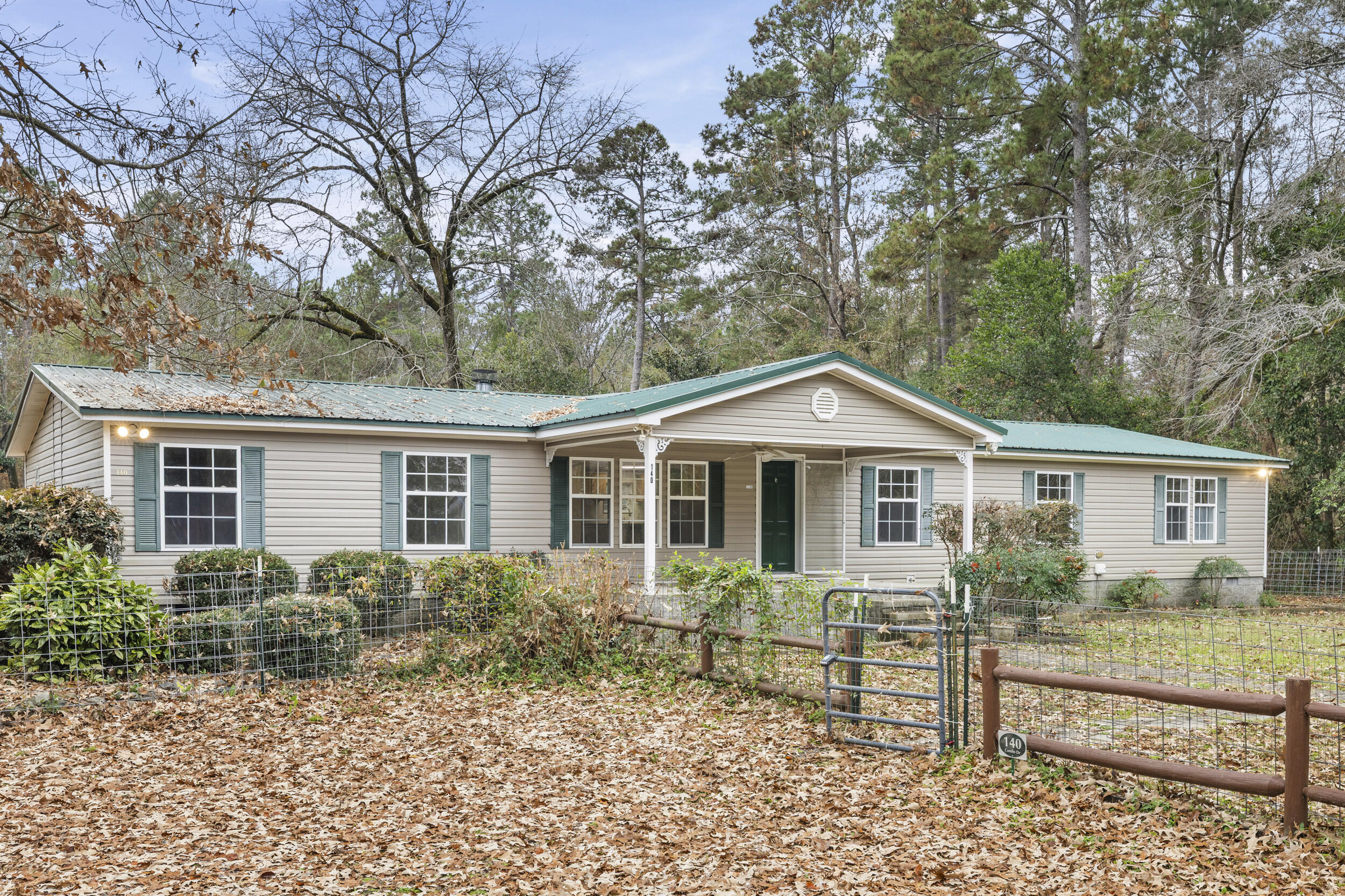 140 Combs Drive Aiken, SC 29801 - Photo 3 of 50 2025-12-04_140_combs_dr-srm-02
