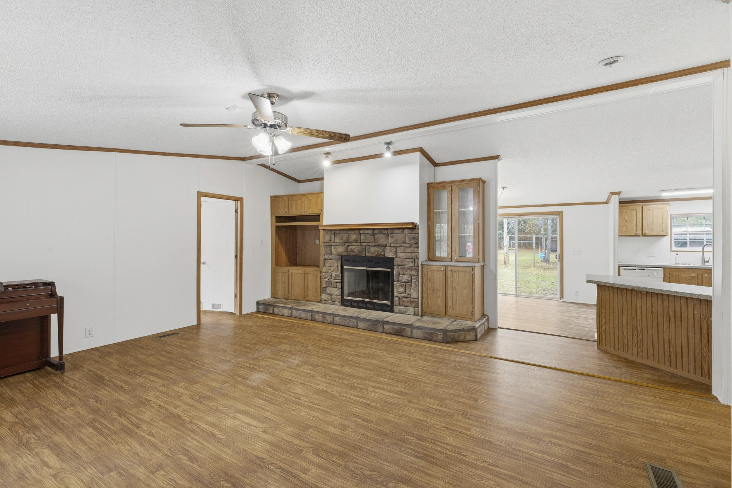 140 Combs Drive Aiken, SC 29801 - Photo 8 of 50 2025-12-04_140_combs_dr-srm-06