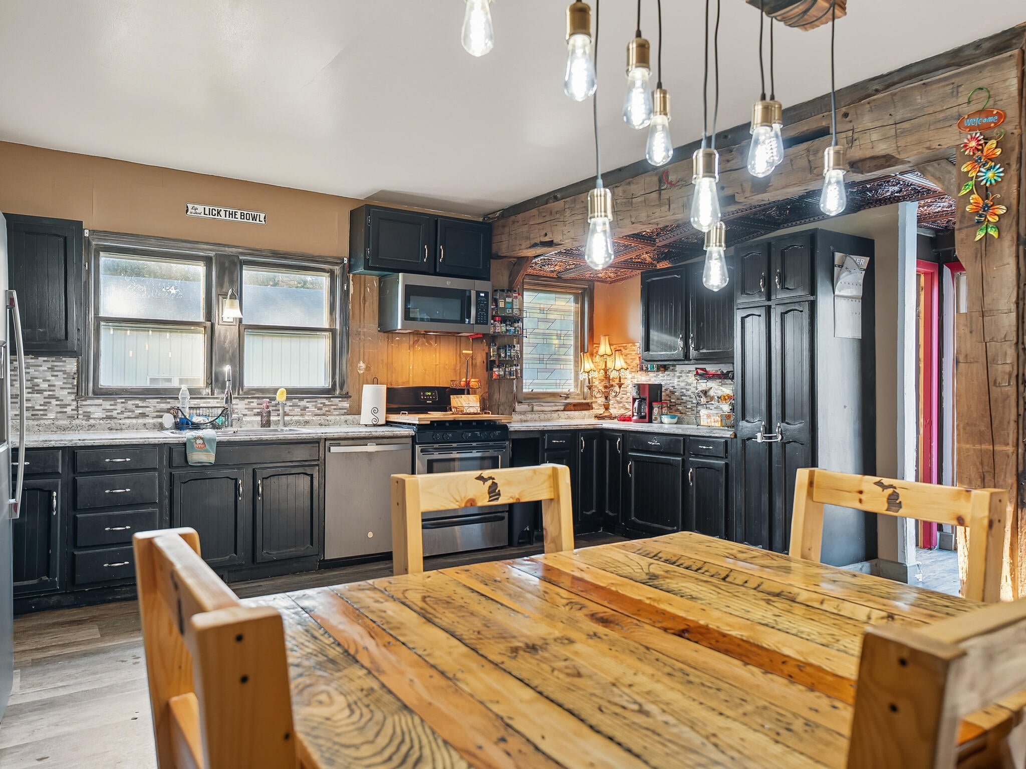 1645 Tait Road Harrisville, MI 48740 - Photo 9 of 42 Kitchen