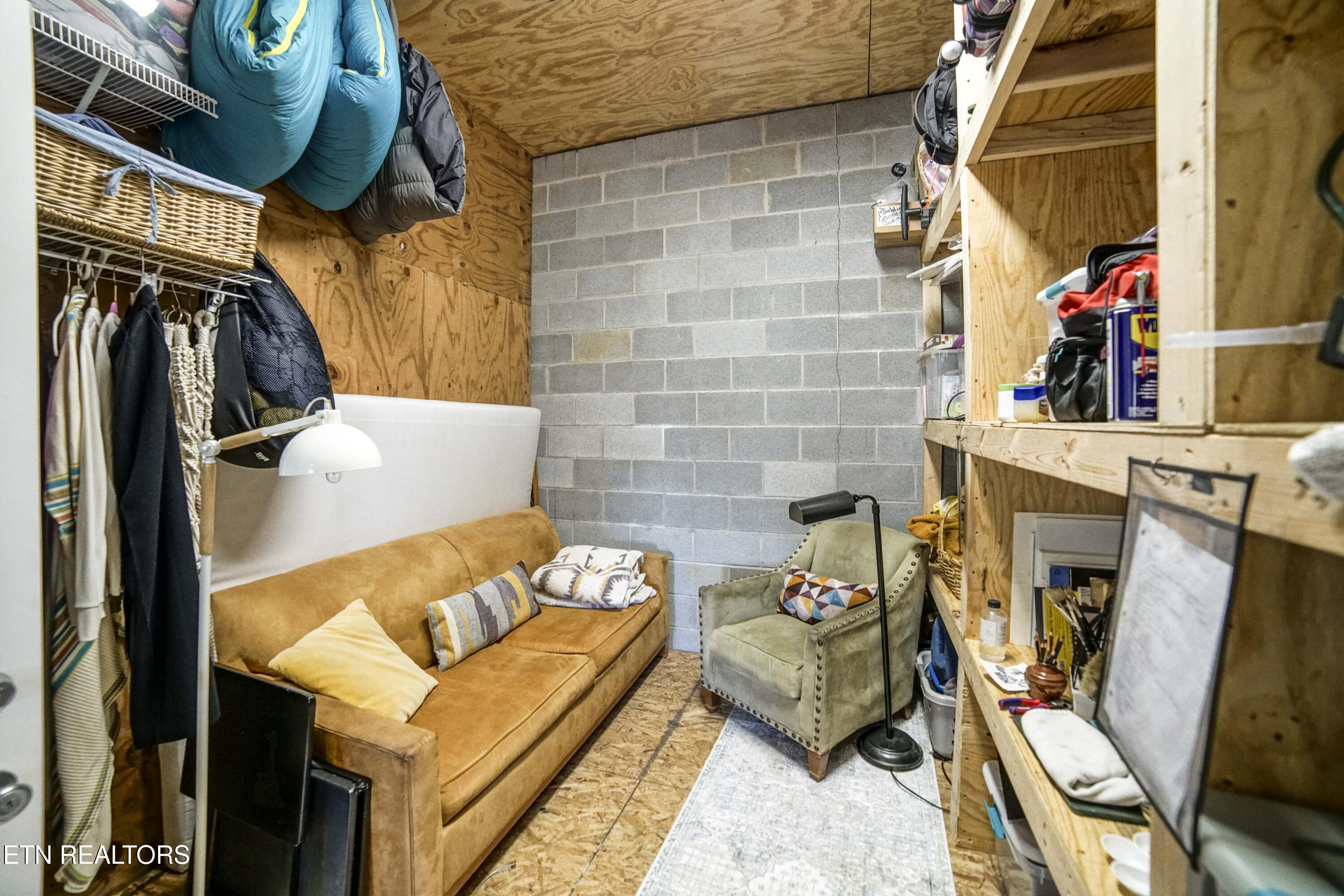 243 Black Oak Road Clinton, TN 37716 - Photo 21 of 49 HeatherFarm6882