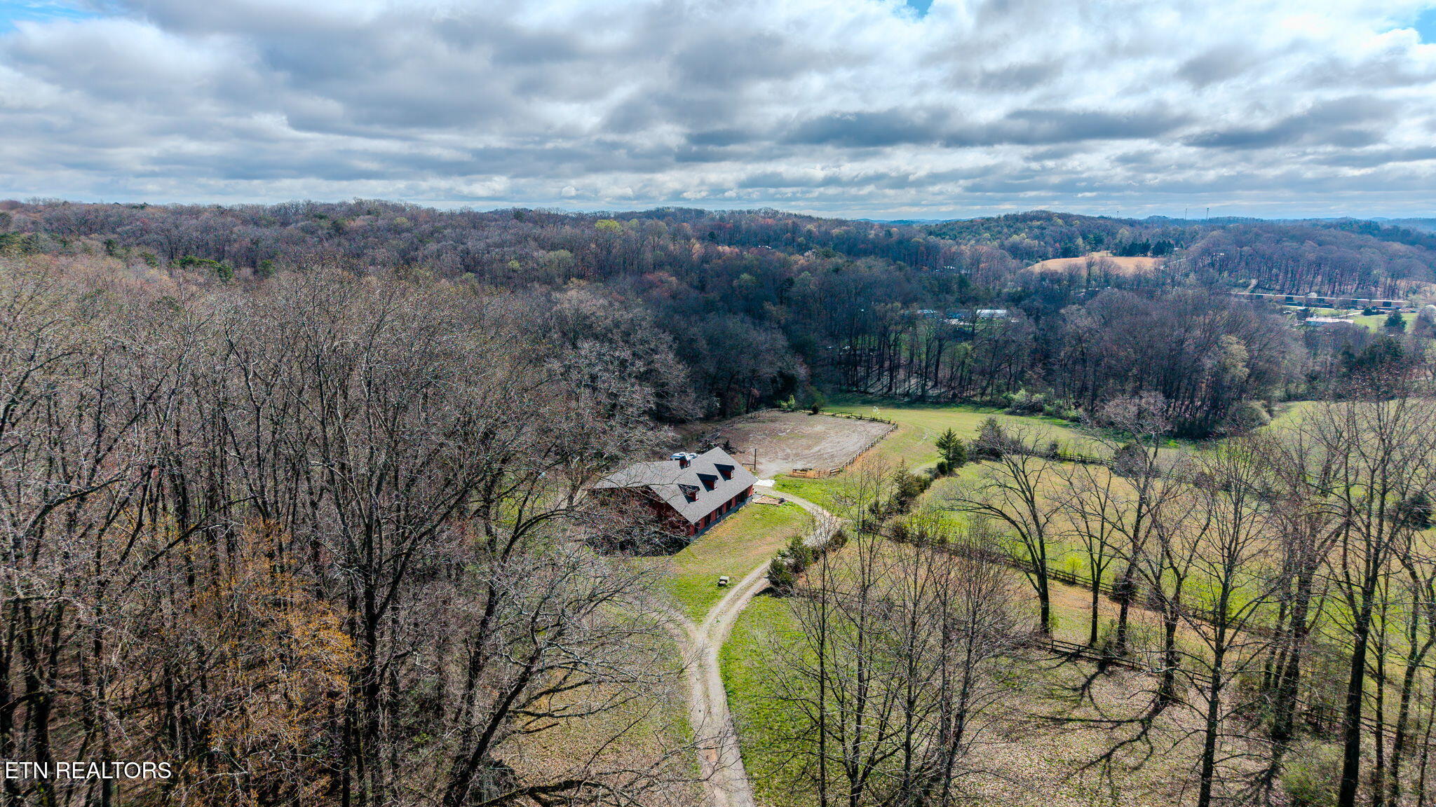 243 Black Oak Road Clinton, TN 37716 - Photo 6 of 49 10-web-or-mls-DJI_20260312113158_0077_D