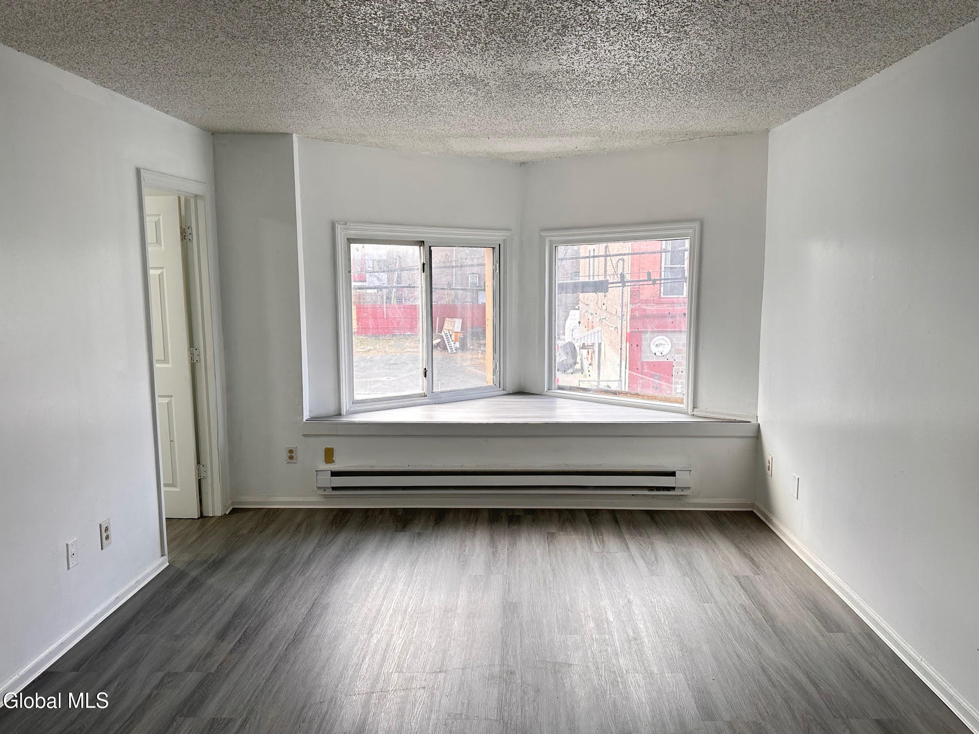 3134 6th Avenue, Unit 2 Troy, NY 12180 - Photo 2 of 11 feefewf