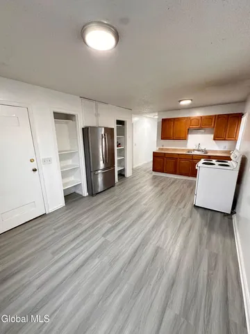 $1,450 | 3134 6th Avenue, Unit 2, Troy, NY 12180