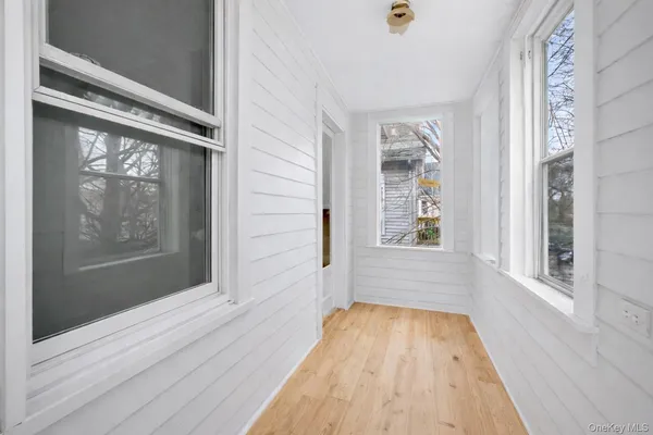 $1,900 | 148 Winnikee Avenue, Unit 2, Poughkeepsie, NY 12601