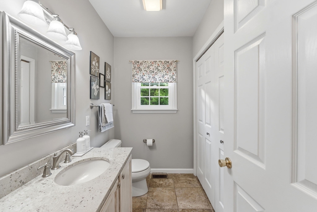 19 Old Farm Road Douglas, MA 01516 - Photo 17 of 42