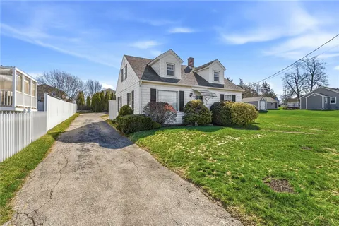 $399,900 | 528 Metacom Avenue, Bristol, RI 02809