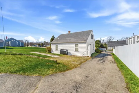 $399,900 | 528 Metacom Avenue, Bristol, RI 02809
