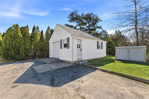 $399,900 | 528 Metacom Avenue, Bristol, RI 02809