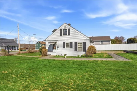 $399,900 | 528 Metacom Avenue, Bristol, RI 02809