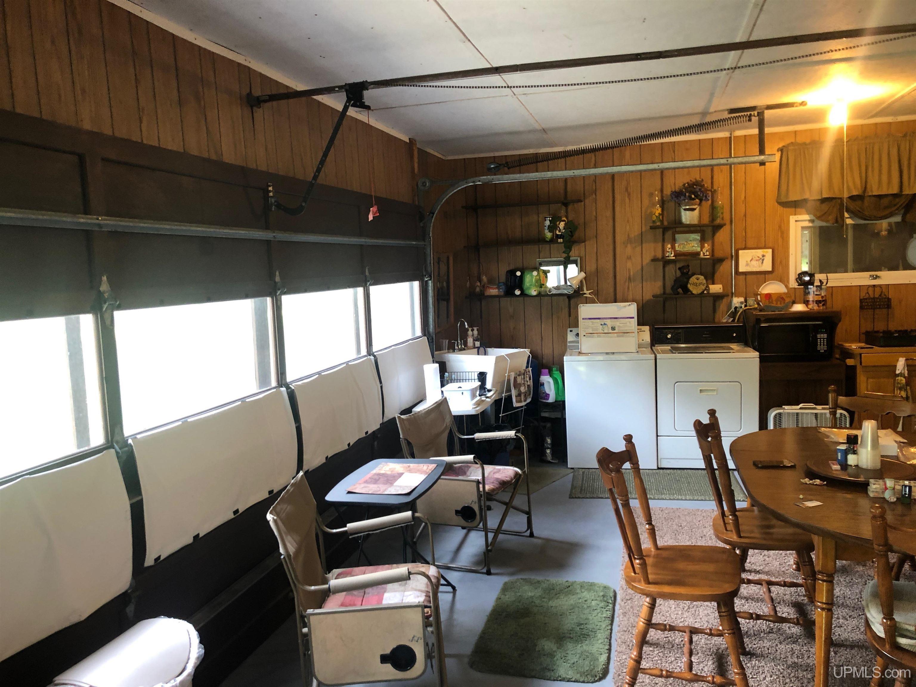 6960 G 75 Escanaba, MI 49829 - Photo 2 of 10