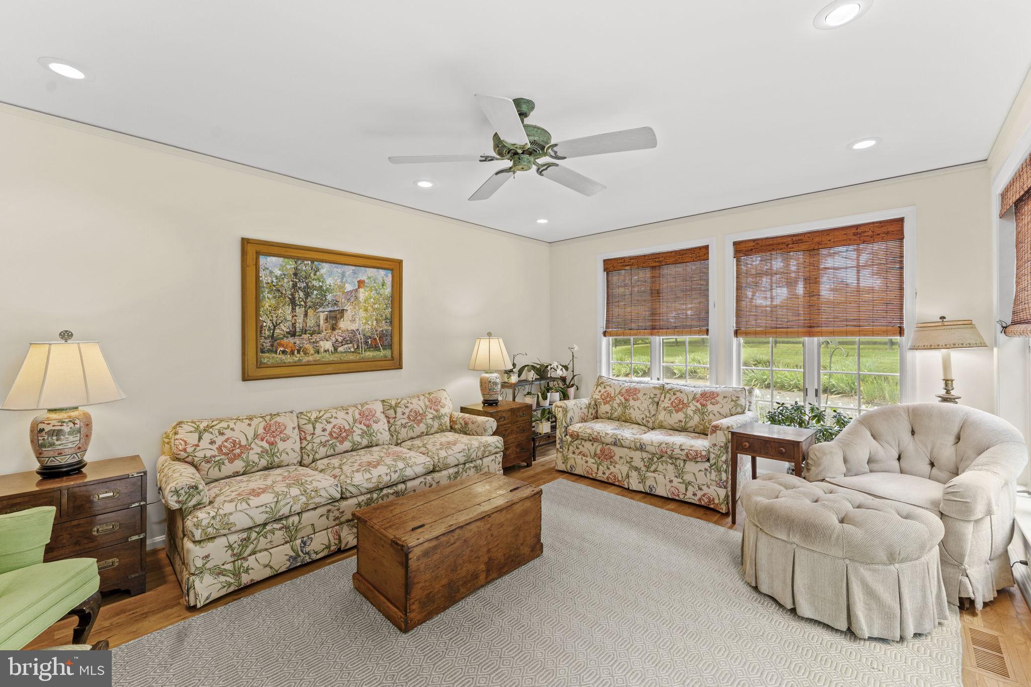 19725 Woodtrail Road Round Hill, VA 20141 - Photo 41 of 93 Sunroom