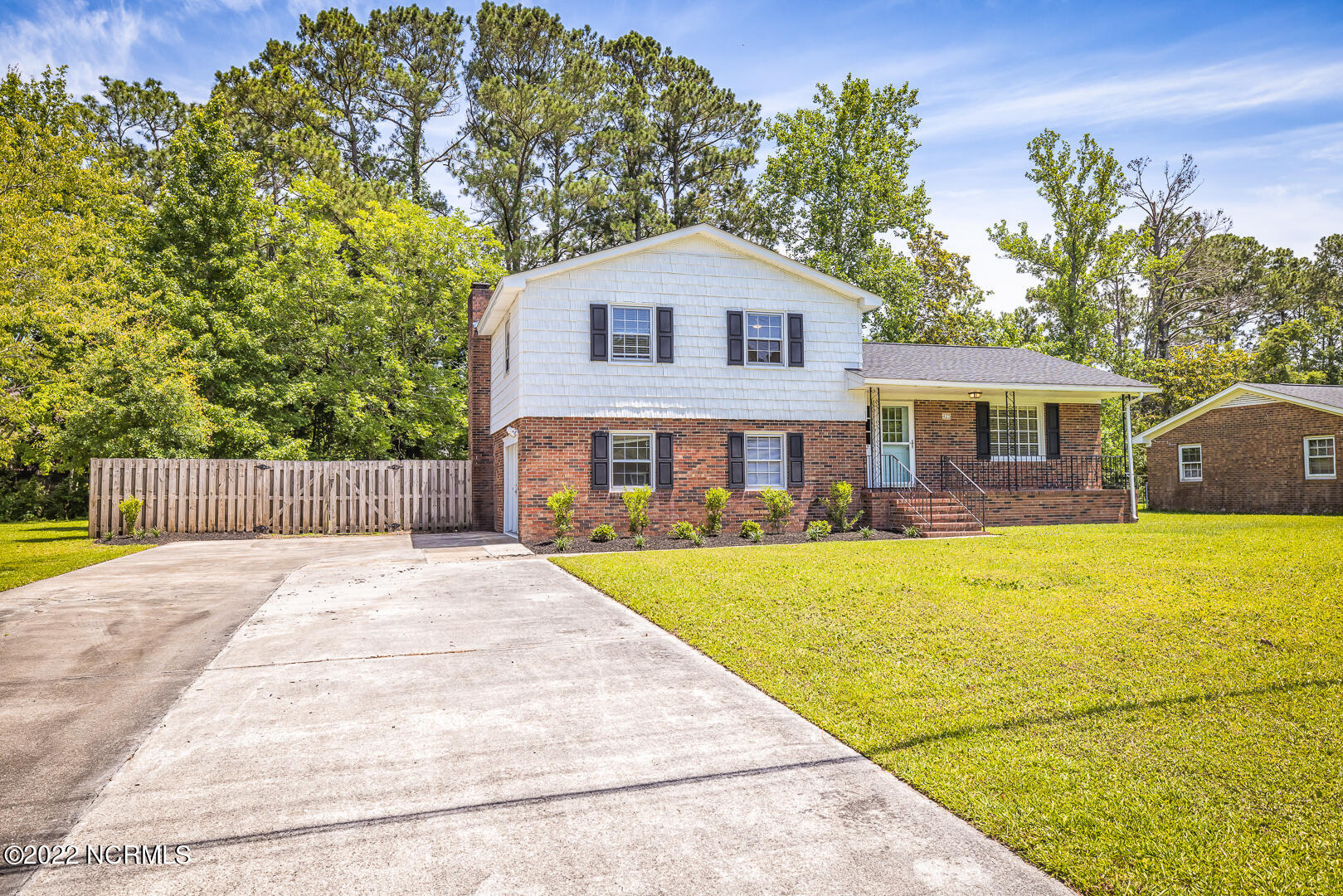 423 Kelly Road Wilmington, NC 28409 - Photo 2 of 21 DP49