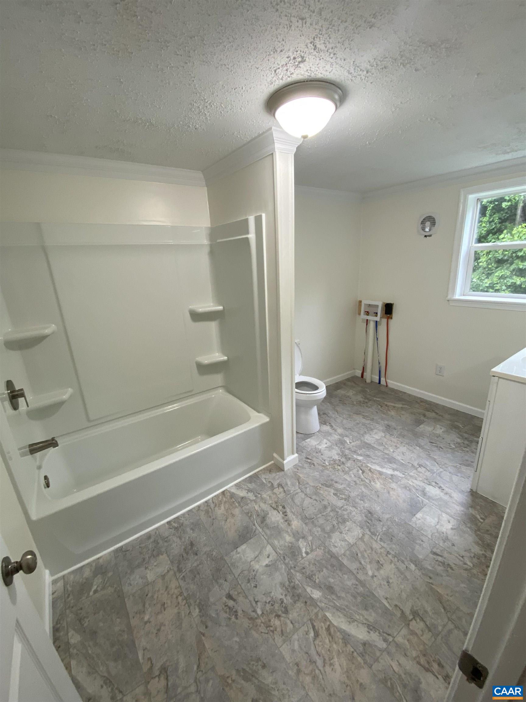 193 Rock Road New Canton, VA 23123 - Photo 8 of 12 a view of an empty room