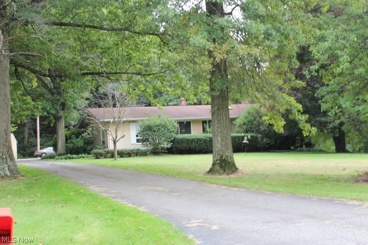 1427 Shaw Road Niles, OH 44446 - Photo 2 of 20 Gallery Image 2