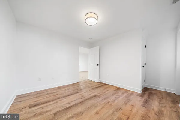 $4,800 | 2718 South June Street, Arlington, VA 22202