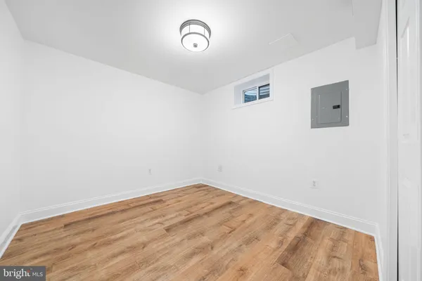 $4,800 | 2718 South June Street, Arlington, VA 22202